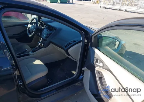 2016 Ford Focus Se z USA, uszkodzony, nr VIN 1FADP3F26GL401509